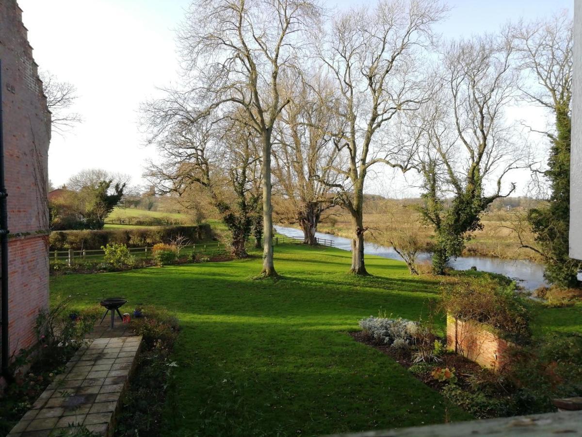Carrick'S At Castle Farm Otel Swanton Morley Dış mekan fotoğraf